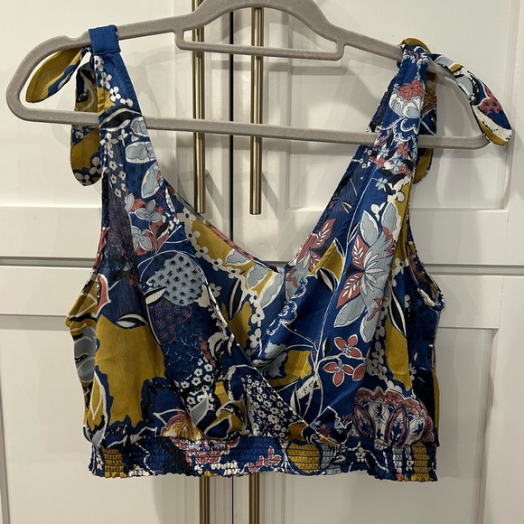 Free People Weekend in Montauk size large crop tank - Picture 3 of 6